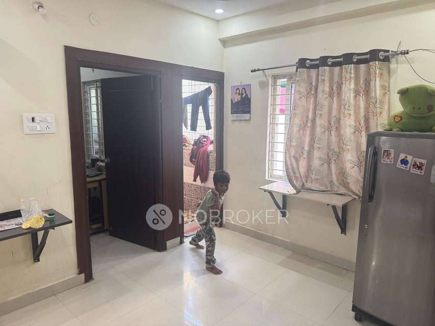 2 BHK Flat In Srinivasam Apartment Pragathi Nagar For Sale  In Plot No: 7