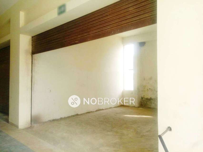 Shop in Sector 134, Noida for sale 