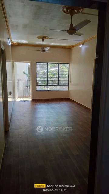 2 BHK Flat In Universal Appartment Housing Society for Rent  In East St