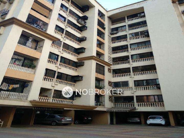 2 BHK Flat In Technopark For Sale  In Kandivali East