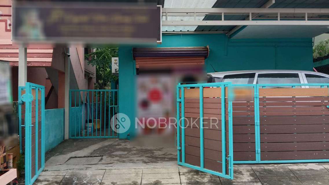 Shop in Virugambakkam, Chennai for sale 