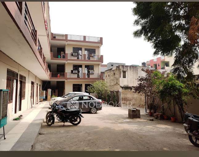 PG for Boys in Sector 38