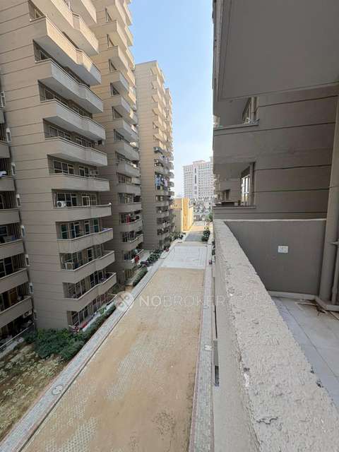 2 BHK Flat In Pyramid Elite, Sector 86 For Sale  In Sector 86