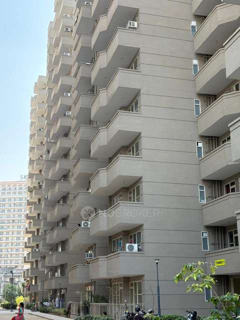 2 BHK Flat In Pyramid Elite, Sector 86 For Sale  In Sector 86