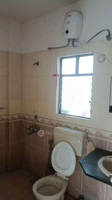 2 BHK Flat In Gulmohar Orchids for Rent  In Kharadi