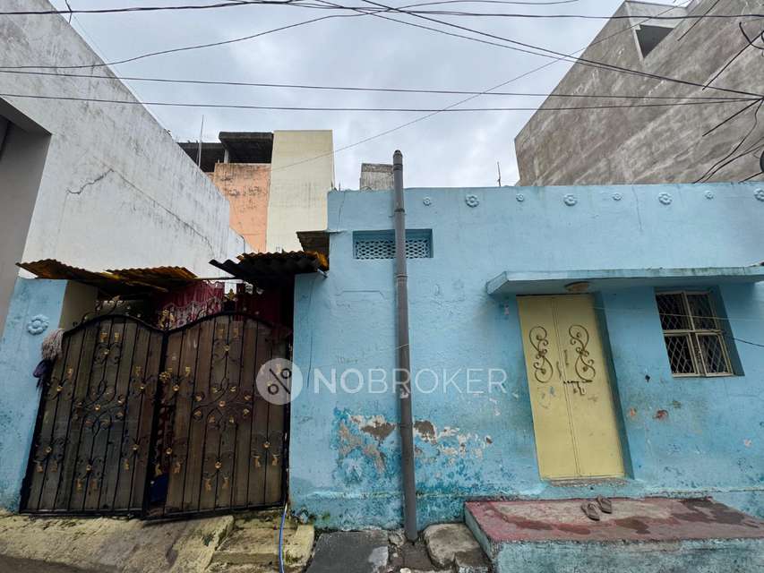 4 BHK House For Sale  In Hakimpet