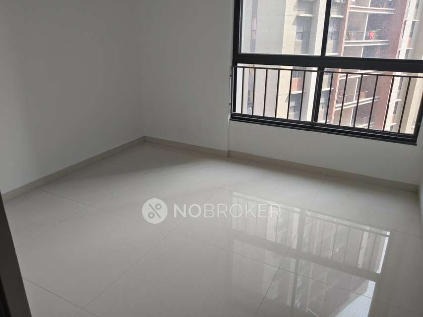 2 BHK Flat In Shapoorji Pallonji Sensorium for Rent  In Hinjewadi