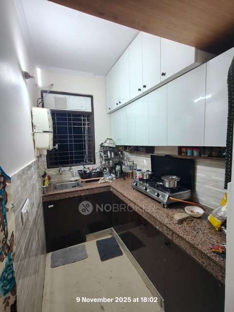 1 BHK Flat In Paryavaran Complex, Saket For Sale  In Sainik Farm