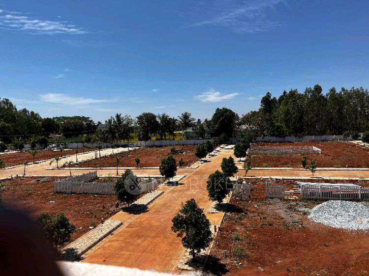 Plot For Sale  In Grand Icon 3  In Icon By The Lake