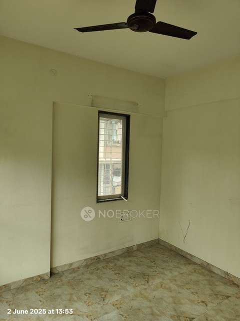 1 BHK Flat In Laxmi Heights For Sale  In Goregaon West