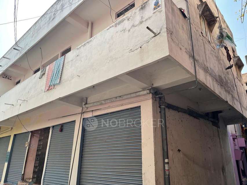 Godown/Warehouse in Monda Market, Hyderabad for sale 