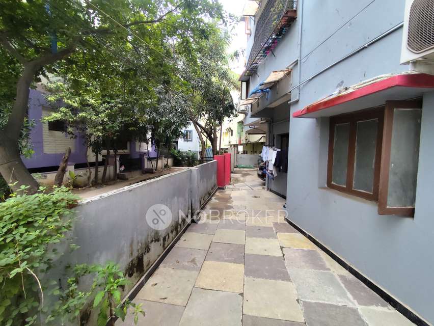 2 BHK Flat In Sai Lakshmi Residency For Sale  In Attapur
