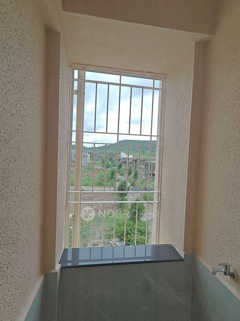 1 BHK Flat In Anushree Building for Rent  In  Keshnand