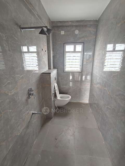 1 BHK Flat In Anushree Building for Rent  In  Keshnand