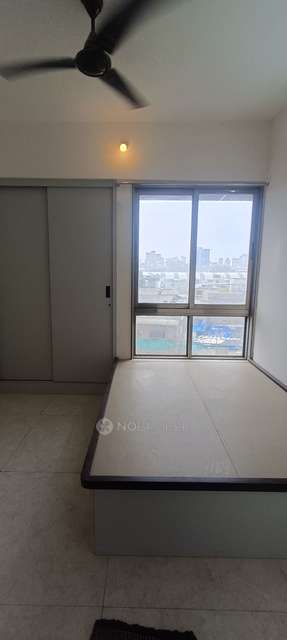 1 BHK Flat In Bandra North Gulmohar Avenue for Rent  In Khar East