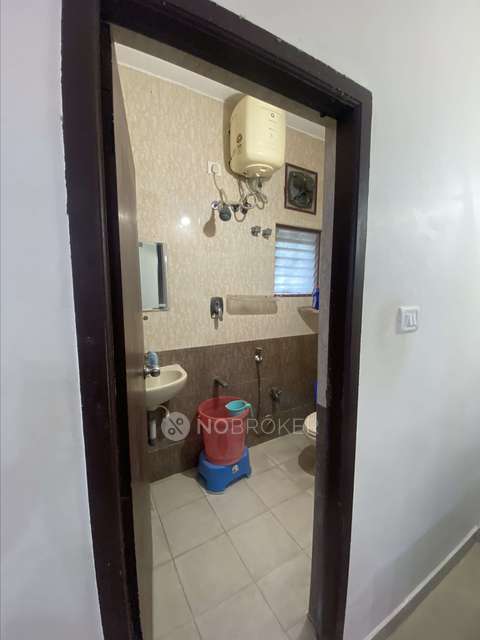 3 BHK Flat In Mugundhan Visalatchi Enclave, Pallikaranai For Sale  In Pallikaranai