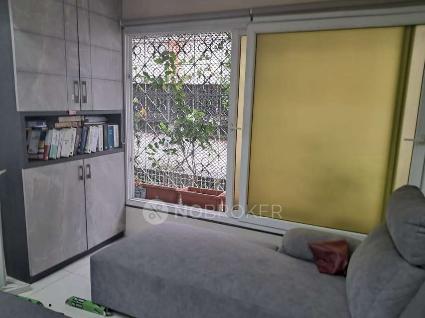 2 BHK Flat In Clover Centre For Sale  In Camp