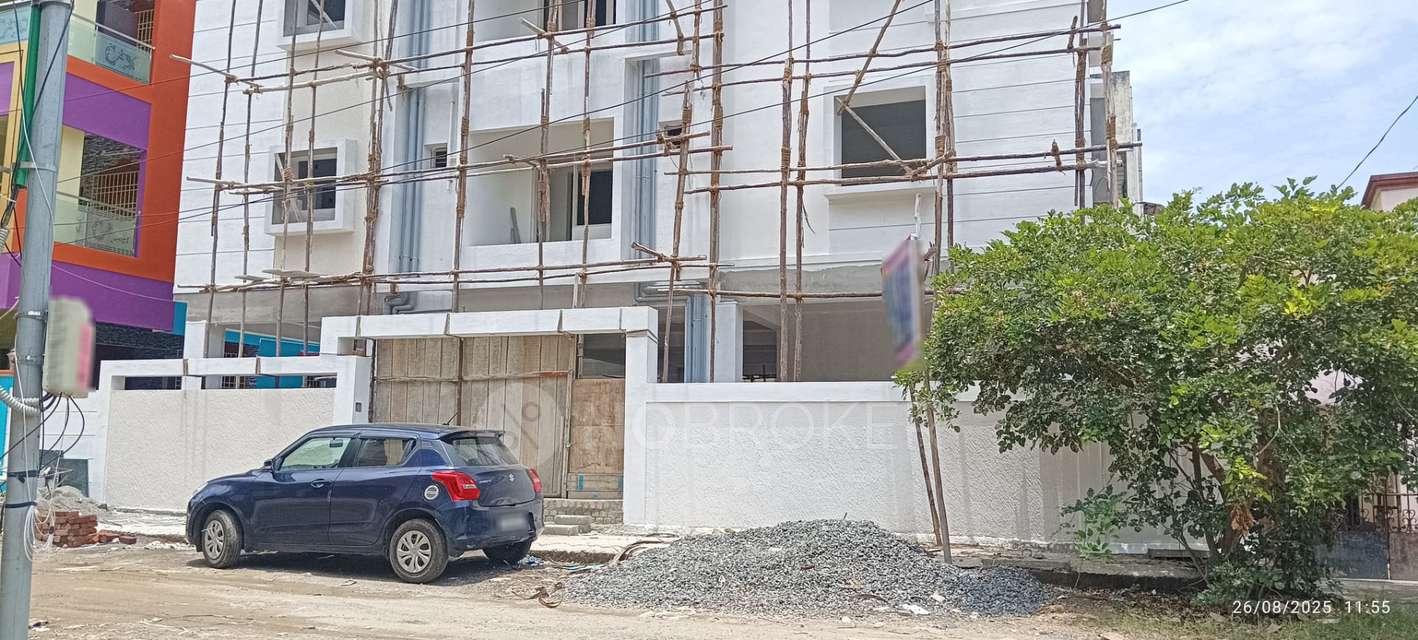 2 BHK Flat In Krishna Apartment For Sale  In Kilambakkam