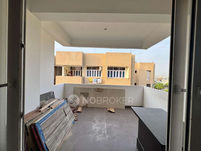 3 BHK Flat In Din Apartment, Dwarka For Sale  In Dwarka