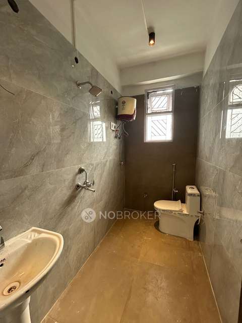 3 BHK Flat In Abhinav Apartment For Sale  In 1171