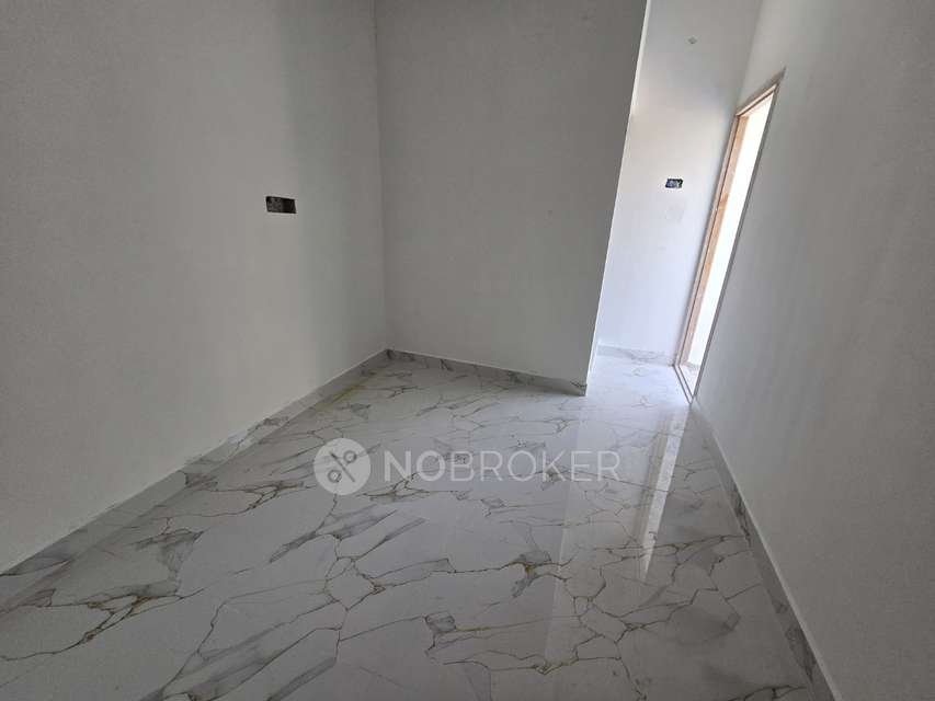 2 BHK Flat In Apartment For Sale  In Tiruvottiyur