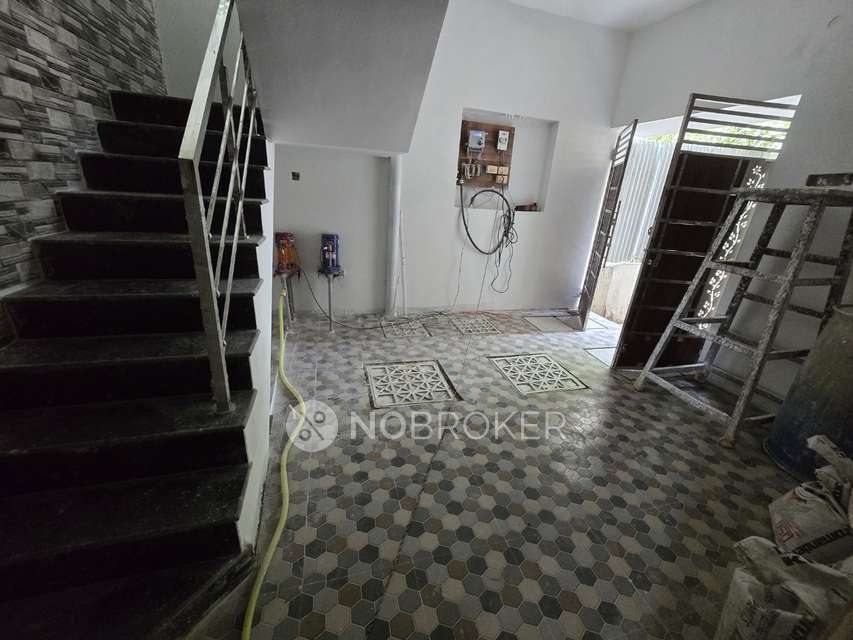 2 BHK Flat In Apartment For Sale  In Tiruvottiyur