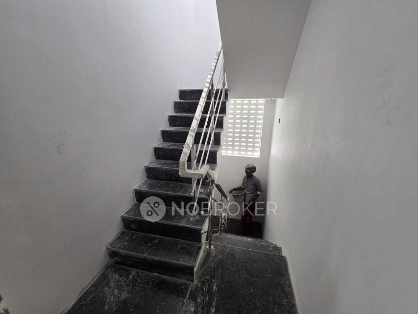 2 BHK Flat In Apartment For Sale  In Tiruvottiyur