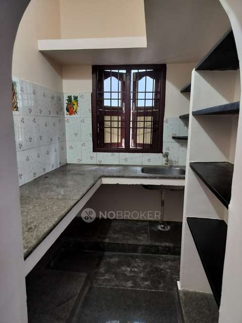 Godown/Warehouse in Injambakkam, Chennai for Rent 