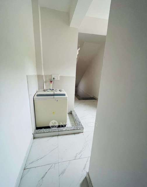 PG for Boys in Haiderpur