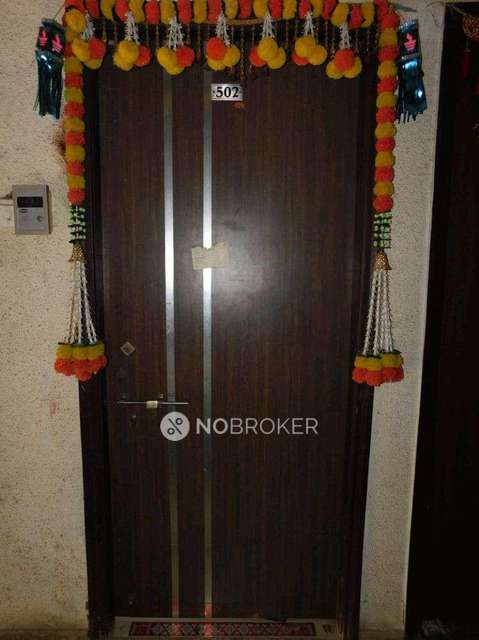 1 BHK Flat In Grand Square For Sale  In Thane West,mumbai