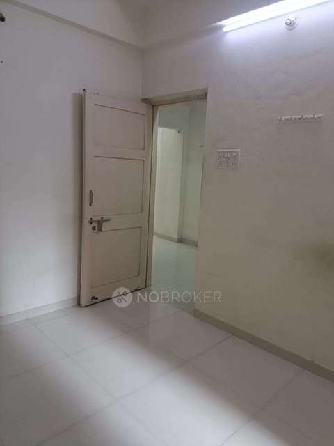 Shared Room for Male In 1 BHK  In Apartment In Karvenagar