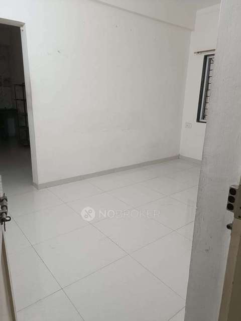 Shared Room for Male In 1 BHK  In Apartment In Karvenagar