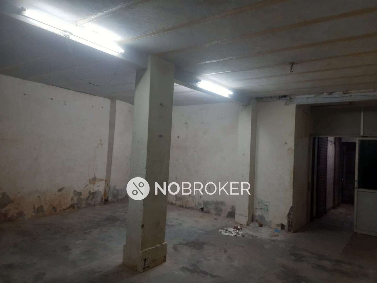 Godown/Warehouse in Sadar Bazaar, Delhi for sale 