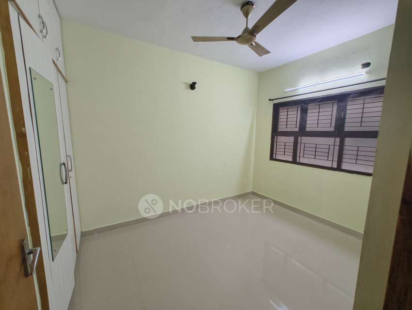 2 BHK Flat In Grace Apartment  For Sale  In Viswakarma Apartments