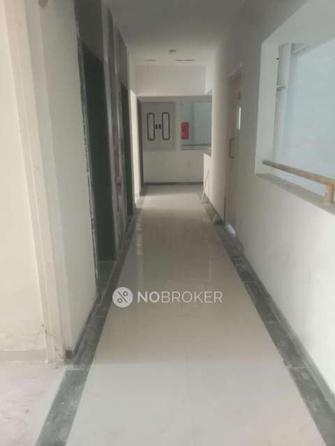 1 BHK Flat In Roshan Milestone For Sale  In Tathawade