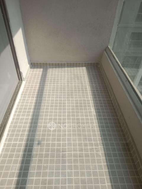 1 BHK Flat In Roshan Milestone For Sale  In Tathawade