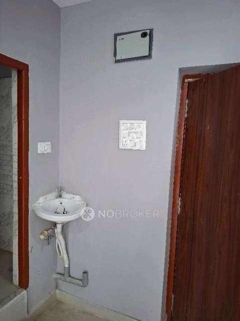 1 BHK Flat In Fasi Manzil For Sale  In Musheerabad, Zamistanpur