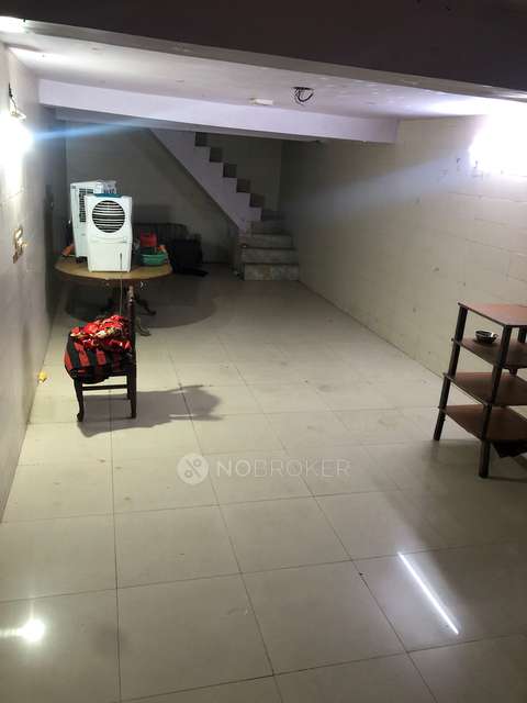 Office Space in Talent Cyber Cafe, Delhi for Rent 