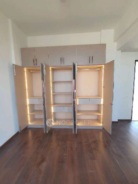 4+ BHK Flat In Indiabulls Enigma Sector 110 for Lease  In Sector 110