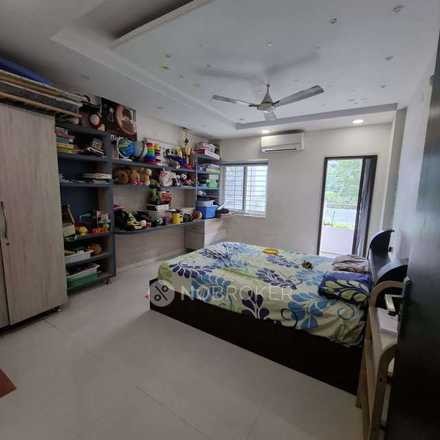 4 BHK Flat In Vasavi Shanthinikethan For Sale  In Whitefields