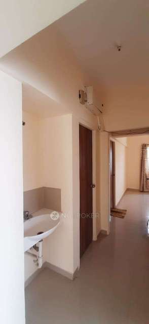 Shared Room for  In 2 BHK  In Megapolis Township In Hinjewadi