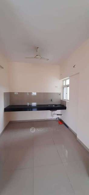 Shared Room for  In 2 BHK  In Megapolis Township In Hinjewadi