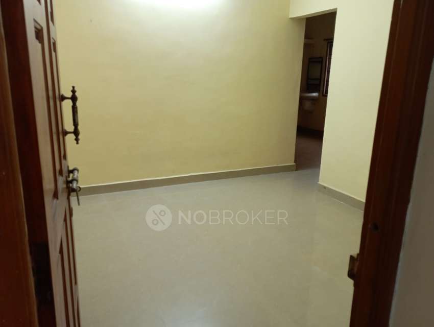 2 BHK Flat In Shri Seshadri Brindavan For Sale  In Perungalathur