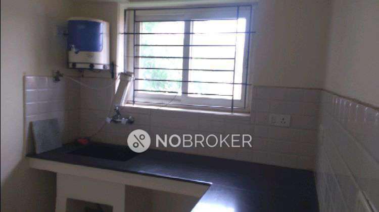 2 BHK Flat In Divya Home For Sale  In Pozhichallur Bus Stand