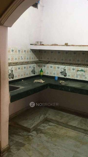 2 BHK House for Rent  In Janakpuri