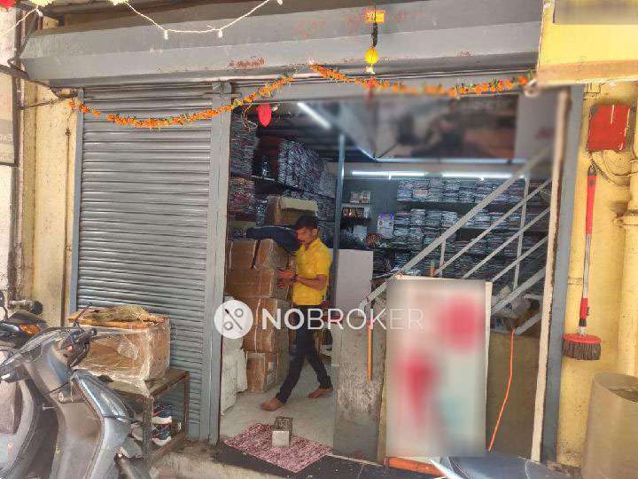 Godown/Warehouse in  Bhawani Peth, Pune for Rent 