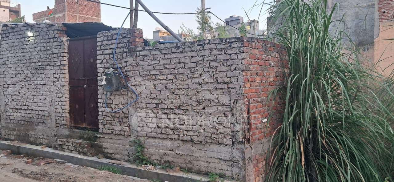 Plot For Sale  In Burari