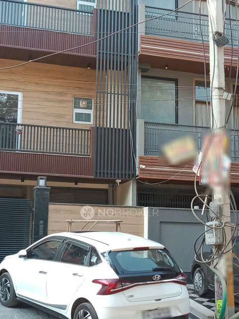 1 RK Flat In Standalone Building  for Rent  In Sector 38