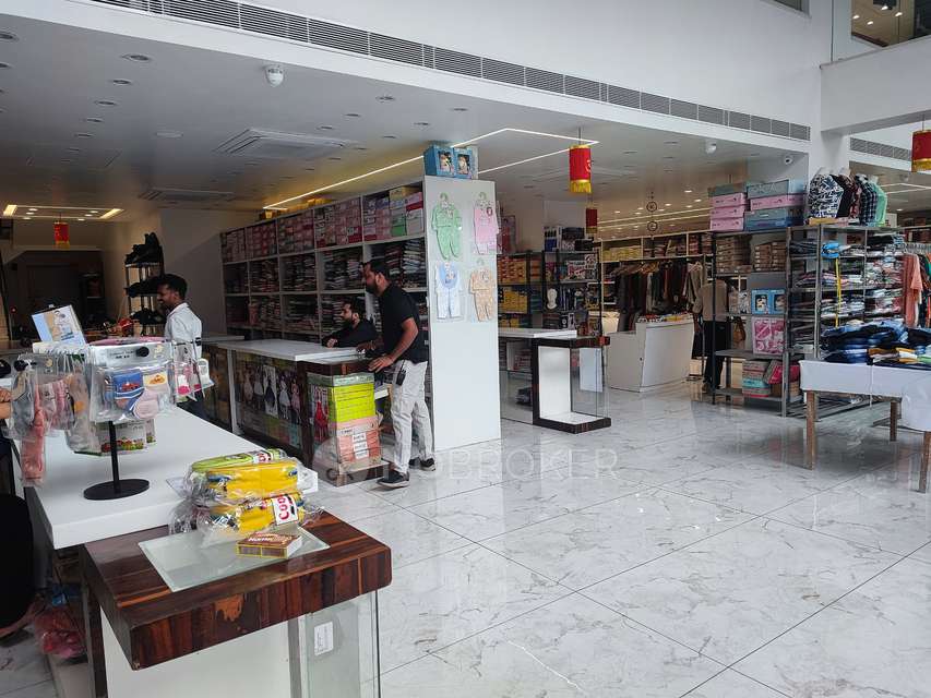 Showroom in Uttam Nagar, Delhi for Rent 
