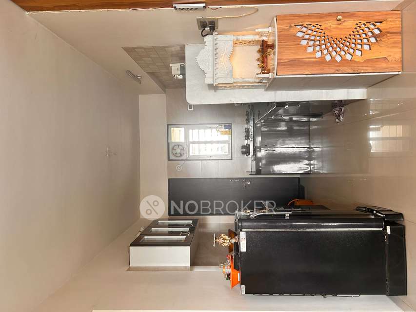 Single Room for Female In 2 BHK  In Raviraj Aureate In Pimple Saudagar